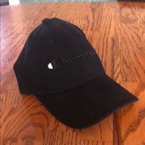 Champion Classic Twill Strapback - Black on black